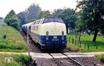 221 132 mit Gag 58129 am Bü Klosterweg kurz vor dem Bahnhof Flandersbach. (02.07.1987) <i>Foto: Joachim Bügel</i>