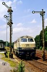 216 015 fährt mit Gag 58109 nach Rohdenhaus aus dem Bahnhof Hofermühle. (02.07.1987) <i>Foto: Joachim Bügel</i>