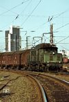 Einfahrt des Ng 63533 aus Bad Homburg mit 194 191 in Frankfurt Hgbf. (22.07.1983) <i>Foto: A. Wagner</i>