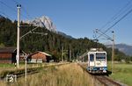 Tw 16 und 15 als Pz 1 aus Grainau auf dem Weg nach Garmisch. Links verläuft die Bahnstrecke nach Reutte/Tirol. (20.07.2020) <i>Foto: Zeno Pillmann</i>
