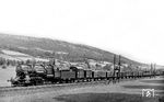 58 1525 mit einem Güterzug in Richtung Eisenach vor den Hörselbergen zwischen Kälberfeld und Wutha.  (11.07.1934) <i>Foto: DLA Darmstadt (Bellingrodt)</i>