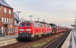 218 831 und 218 369 mit Autozug D 1436 aus Niebüll im Bahnhof Keitum auf Sylt. (22.01.2019) <i>Foto: Joachim Bügel</i>