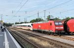 Zur Übernachtung pausierte die Fuhre aus Mukran mit MEG 145 067 und 605 004 im Bahnhof Diepholz. (30.07.2020) <i>Foto: Joachim Schmidt</i>
