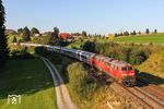 Obwohl der IC/RE 2013 nach Oberstdorf aktuell nur noch ab Stuttgart verkehrt, schaffte es die Bahn diesen jeden Tag mehr zu verspäten, so dass es bei Martinszell schon knapp mit dem Licht wurde. (15.09.2020) <i>Foto: Joachim Bügel</i>