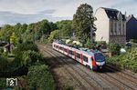 Abellio 427 008 auf der Linie S 2, die zwischen Recklinghausen und Dortmund sowie Essen und Dortmund verkehrt, bei Essen-Kray Nord. Der ET ist einer der Fahrzeuge, die eigentlich zur Regiobahn nach Mettmann für die S 28 nach Wuppertal gehen sollte. (02.10.2020) <i>Foto: Marcus Henschel</i>