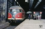 Ein unbekannter 612 steht im Hauptbahnhof von Kiel. (09.04.1972) <i>Foto: Dieter Junker</i>