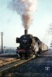 38 1282 fährt mit E 586 aus dem Bahnhof Trossingen. Die P 8 blieb bis Villingen am Zug. (05.04.1969) <i>Foto: Dieter Junker</i>