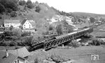 003 088 mit einem Sonderzug auf der Donaubrücke in Rechtenstein. (09.07.1972) <i>Foto: Burkhard Wollny</i>