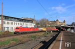 Eine "echte" Doppeltraktion mit 185 214 und 185 258 vor EZ 51273 nach Gremberg in Wuppertal-Steinbeck. (18.12.2020) <i>Foto: Wolfgang Bügel</i>