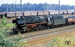 Zu den letzten Dampfzugeistungen der Rheiner ölgefeuerten 44er gehörte der Kokszug Gag 57503 nach Emden, der hier mit 043 636 abfahrbereit in Rheine Rbf steht. (20.08.1977) <i>Foto: Manfred van Kampen</i>