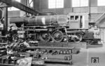 23 052 war die letzte Lok aus der 4. Bauserie, die 1954 bei Krupp in Essen entstand. Die Fertigstellung der Lok erfolgte zwei Monate nach dieser Aufnahme im November 1954. (04.09.1954) <i>Foto: Manfred van Kampen</i>
