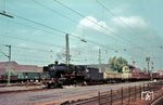 50 2177 vom Bw Heilbronn fährt mit einem Güterzug durch Böblingen. (10.10.1963) <i>Foto: Theodore Shrady</i>