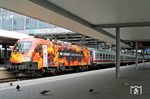 TX Logistik-Lok 182 572 "Wir brennen für das was wir tun" vor IC 2082 "Königssee" (Berchtesgaden - München - Würzburg - Kassel-Wilhelmshöhe - Hannover - Hamburg-Altona) in München Hbf.  (12.06.2017) <i>Foto: Stefan von Lossow</i>