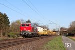 218 469 der Railsystems GmbH Gotha mit DGV 92144 (Leipzig-Knauthain - Wörth) bei Maintal Ost an der Bahnstrecke Frankfurt – Hanau. (21.03.2019) <i>Foto: Marvin Christ</i>