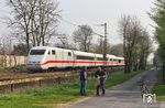 401 079 als ICE 1030 nach Hamburg-Altona auf der Güterzugstrecke bei Hilden. (01.04.2021) <i>Foto: Joachim Bügel</i>
