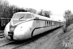 Der Tagesreisezug VT 10 501 "Senator" im Werkhof der Fa. LHB in Salzgitter. (01.1954) <i>Foto: Werkfoto</i>