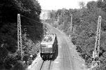 E 10 228 (Bw Stuttgart-Rosenstein) mit D 1204 "Glückauf" (Dortmund - Köln - Heidelberg - München) bei Maulbronn. (15.09.1962) <i>Foto: Helmut Röth</i>