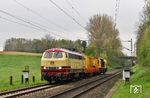 218 105 der Eisenbahn-Betriebsgesellschaft Neckar-Schwarzwald-Alb mit DGS 68766 (Maschen - Köln-Mülheim) bei Gruiten. (29.04.2021) <i>Foto: Joachim Bügel</i>