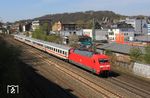 Auch DB-Fernverkehr kann Ersatzzug: 101 132 mit dem ICE-Ersatzzug IC 2929 nach Hamm in Wuppertal-Barmen. (28.04.2021) <i>Foto: Wolfgang Bügel</i>