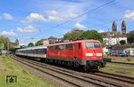 GfF 111 200 schiebt den NX-Ersatzzug RB 32518 aus Bonn durch Wuppertal-Steinbeck. (28.05.2021) <i>Foto: Wolfgang Bügel</i>