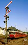 Ausfahrt für 515 615 und 515 565 als Nt 25462 nach Wuppertal-Nächstebreck in Wuppertal-Wichlinghausen. (01.10.1988) <i>Foto: Wolfgang Bügel</i>