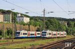 VT 103 und VT 112 der Regiobahn begegnen sich in Wuppertal-Steinbeck. (15.06.2021) <i>Foto: Wolfgang Bügel</i>