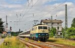 111 174 mit NX-Ersatzzug RB 32525 nach Bonn im Bahnhof Leichlingen. (02.07.2021) <i>Foto: Joachim Bügel</i>