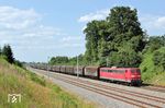151 035 mit einem Güterzug bei Röhrmoos nördlich von Dachau. (03.07.2013) <i>Foto: Stefan von Lossow</i>