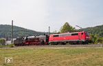 111 103 überführt 01 118 als Tfzf 25741 von Frankfurt nach Schweinfurt bei Lohr im Spessart. (09.08.2015) <i>Foto: Marvin Christ</i>