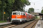 111 111 fährt mit NX-Ersatzzug RB 92649 nach Bonn Hbf in den Haltepunkt Haan ein. (13.09.2021) <i>Foto: Joachim Bügel</i>