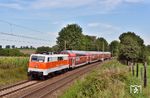Bei Haan-Ellscheid fährt 111 111 mit Ersatzzug RB 93676 (für RB 32517) dem nächsten Halt in Haan entgegen. (14.09.2021) <i>Foto: Zeno Pillmann</i>