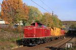 EfW 212 052 am Zugschluss der Schienenreinigungszuges in Wuppertal-Sonnborn. Zuglok ist die EfW 212 063. (27.10.2021) <i>Foto: Wolfgang Bügel</i>