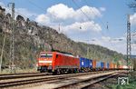 189 003 mit einem Containerzug aus Decin an der Bastei bei Rathen in der Sächsischen Schweiz. (24.04.2000) <i>Foto: Joachim Dietrich</i>