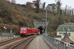245 037 verlässt mit IRE 3048 (Friedrichshafen Hafen - Basel Bad Bf) in Laufenburg den 337 m langen Rappsteintunnel. Die Strecke ist zur Elektrifizierung in den nächsten Jahren vorgesehen.  (19.12.2021) <i>Foto: Marvin Christ</i>