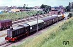 103 015 mit einem Sonderzug auf der Strecke Wismar - Rostock in Kröpelin. (01.07.1979) <i>Foto: Joachim Claus</i>