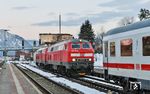 Für die letzte Etappe nach Oberstdorf setzen 218 415 und 218 411 im Bahnhof Immenstadt um. (11.02.2022) <i>Foto: Joachim Bügel</i>