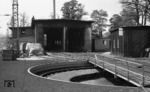 Schuppen und Drehscheibe der Lokstation Schorndorf, die zum Bw Stuttgart Hbf gehörte. (20.08.1968) <i>Foto: Burkhard Wollny</i>