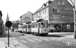 Tw 26 (v.d.Zypen/SSW, Baujahr 1906) mit Tw 44 (Herbrand/AEG, Baujahr 1914) und Bw 102 (Baujahr 1902) an der Endhaltestelle in der Hausdorffstraße in Bonn-Dottendorf. (05.07.1957) <i>Foto: Aad van Ooy</i>
