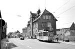 Tw 85 (Waggonfabrik Fuchs, Baujahr 1948) auf dem Weg zur Wagenhalle in Darmstadt-Griesheim. (17.05.1966) <i>Foto: Helmut Röth</i>