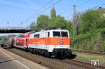In Wuppertal-Sonnborn hat 111 111 mit dem Ersatzzug RB 84363 aus Bonn sein Ziel in Wuppertal-Oberbarmen schon fast erreicht. (19.04.2022) <i>Foto: Wolfgang Bügel</i>