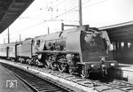 Zwischen 1935 und 1938 wurden von den belgischen Staatsbahnen NMBS/SNCB insgesamt 35 Stück der Reihe 1 beschafft. An der Lieferung waren verschiedene belgische Hersteller beteiligt, die Firmen Tubize, Cockerill, La Meuse und Haine-St Pierre hatten dazu ein entsprechendes Konsortium gebildet. Die erste Lok wurde im Mai 1935, rechtzeitig zur 100-Jahr-Feier der belgischen Eisenbahnen, von Tubize abgeliefert. Als Leistungsprogramm sollten die Lokomotiven eine Maximalgeschwindigkeit von 120 km/h erreichen und auf den langen Rampen der Bahnstrecke Namur–Luxemburg Züge mit 400 Tonnen Gewicht bei einer Dauergeschwindigkeit von 80 km/h befördern. Testfahrten bestätigten die Erwartungen. Mit dem Erscheinen großer Serien neuer Diesellokomotiven ab Mitte der 1950er Jahre wurden die Schnellzugloks vermehrt auf nachrangige Leistungen verdrängt. Bis 1962 waren alle ausgemustert. Lediglich ein Exemplar, die Nr. 1.002, blieb erhalten. Sie wurde für die 150-Jahr-Feier der belgischen Eisenbahnen 1985 wieder instand gesetzt und für Sonderfahrten eingesetzt. Heute steht sie in nicht betriebsfähigem Zustand bei der Museumsbahn Chemin de fer à vapeur des 3 vallées in Treignes.  (1959) <i>Foto: A.E. Durrant</i>