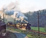 50 3646 mit Ng 64345 (Karl-Marx-Stadt - Annaberg) auf dem Dreischienengleis, das auch die Schmnalspurbahn nach Jöhstadt benutzte, hinter Wolkenstein. (23.04.1982) <i>Foto: Joachim Schmidt</i>