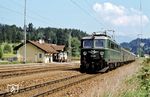 In ihrer noch originalen tannengrünen Lackierung (RAL 6009) erreicht ÖBB 1110.06 (SGP/Elin, Baujahr 1958) mit N 5428 aus Innbruck den Bahnhof Kaltenbrunn nahe Garmisch-Partenkirchen. (09.09.1979) <i>Foto: Prof. Dr. Willi Hager</i>