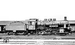 56 208 war ein Umbau aus der Baureihe 55.25. Zwischen 1934 und 1941 baute die Deutsche Reichsbahn insgesamt 691 Dampflokomotiven der laufachslosen pr. G 8.1 in die Bauart 1’D (G 45.16) um. 55 5608 wurde bei Borsig bereits im Januar 1935 umgebaut, aber erst auf Anordnung der HV Berlin im Mai 1935 in 56 208 umgezeichnet. Natürlich rief die Umzeichnung den Fotografen Hermann Maey des DLA-Darmstadt auf den Plan, die "neue" Lok ausführlich von allen Seiten zu dokumentieren, was er sogleich im Heimat-Bw Kaiserslautern tat, angefangen von der Lokführerseite. (05.1935) <i>Foto: DLA Darmstadt (Maey)</i>