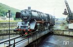 03 296 macht sich im Bw Jünkerath für die Rückfahrt in ihre Kölner Heimat Deutzerfeld bereit. (08.1965) <i>Foto: Manfred van Kampen</i>