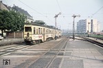 Ein sog. Halbzug (Nr. 27/28) der Oberrheinischen Eisenbahn-Gesellschaft AG (OEG) in Mannheim. (1967) <i>Foto: K.D. Hensel</i>