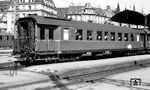 C4-Wagen "74412 Hmb" der Touropa im Bahnhof Luzern. (19.04.1953) <i>Foto: Karl Wyrsch, Slg. D. Ammann</i>