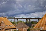 Über die Dächer von Rendsburg fährt eine CD 193 mit EC 175 nach Prag. (06.08.2022) <i>Foto: Thorsten Eichhorn</i>