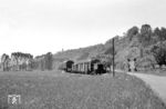 V 22-01 trifft mit ihrem Güterzug am Ziel der Reise in Krautheim (Jagst) ein. (22.05.1967) <i>Foto: Helmut Röth</i>