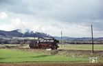 Auf dem Gleisdreieck in Wennemen führte 044 508 eine Drehfahrt durch. (24.04.1977) <i>Foto: Helmut Dahlhaus</i>